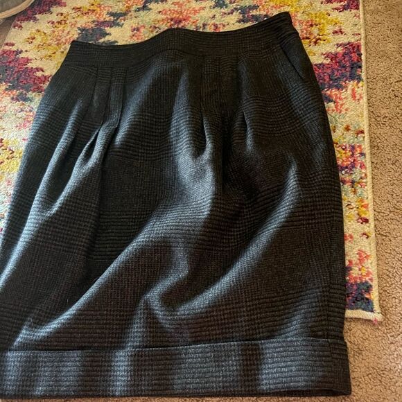 Burberry dark grey wool blend skirt 4 - Picture 1 of 11